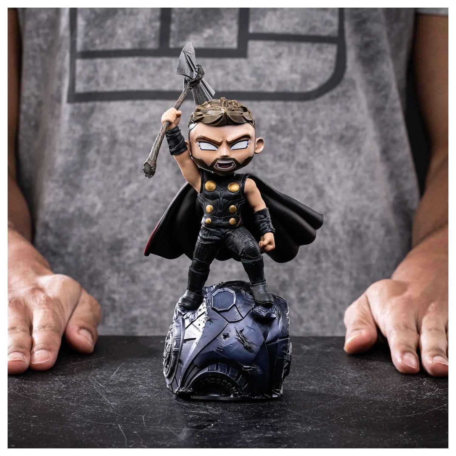 Avengers: Doomsday Minico Mini Figur Thor Produktfoto