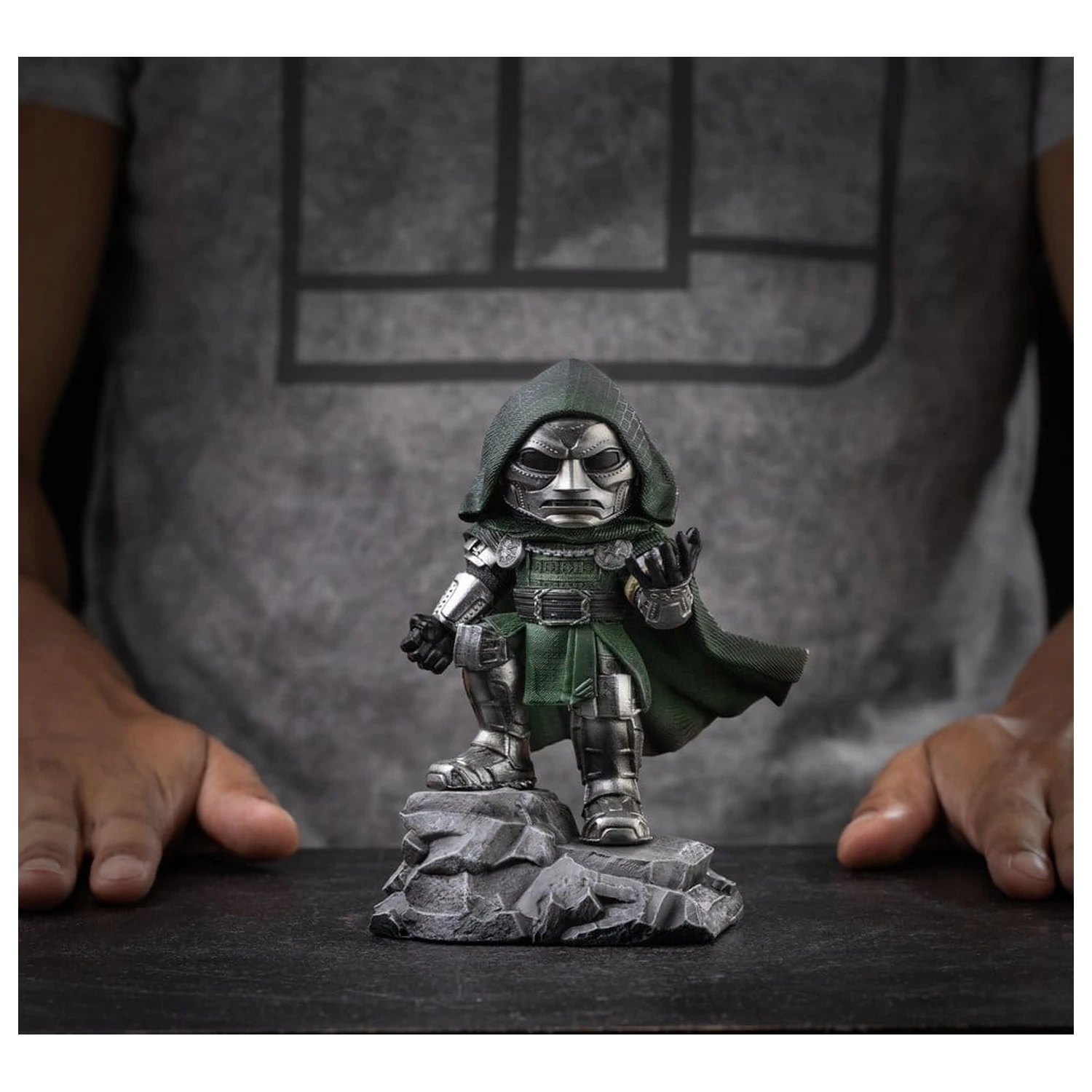 Avengers: Doomsday MiniCo Statue Doctor Doom 15 cm Produktfoto