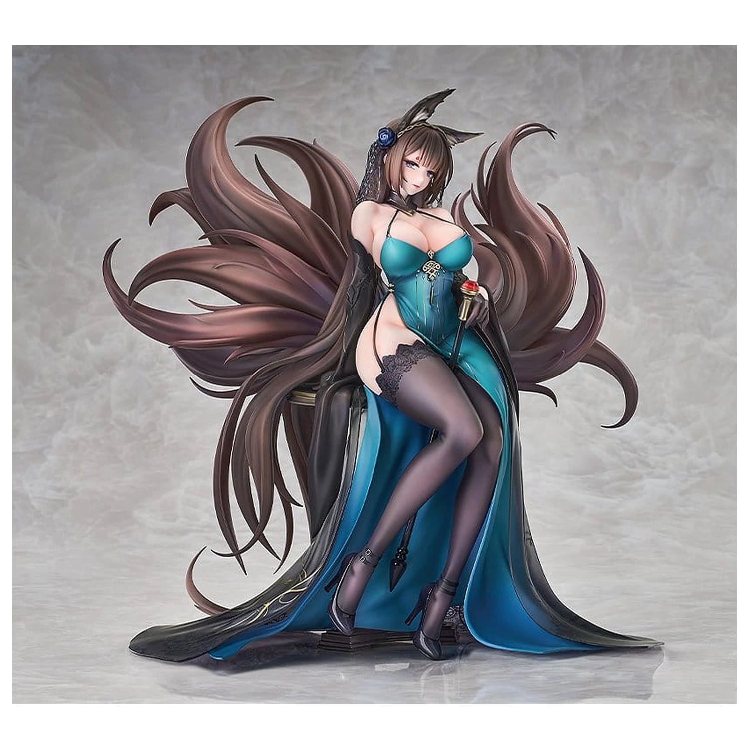 Azur Lane PVC Figur 1/7 Amagi: Throne of Fallen Petals Ver. 27 cm Produktfoto