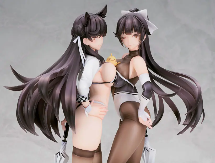 Azur Lane PVC Statue 1/7 Atago & Takao Race Queen Ver. 25 cm termékfotó