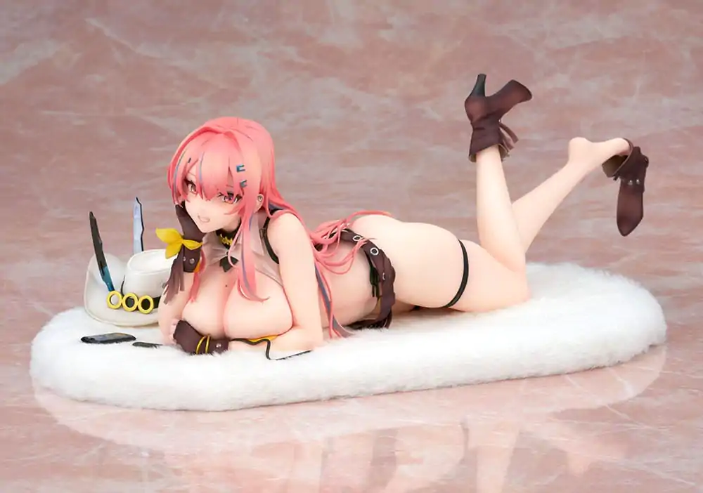 Azur Lane PVC Statue 1/7 Bremerton Hugging Pillow Ver. 10 cm termékfotó