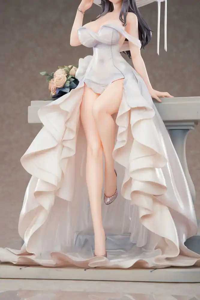 Azur Lane PVC Statue 1/7 Charybdis Brilliant Belle Ver. 27 cm termékfotó