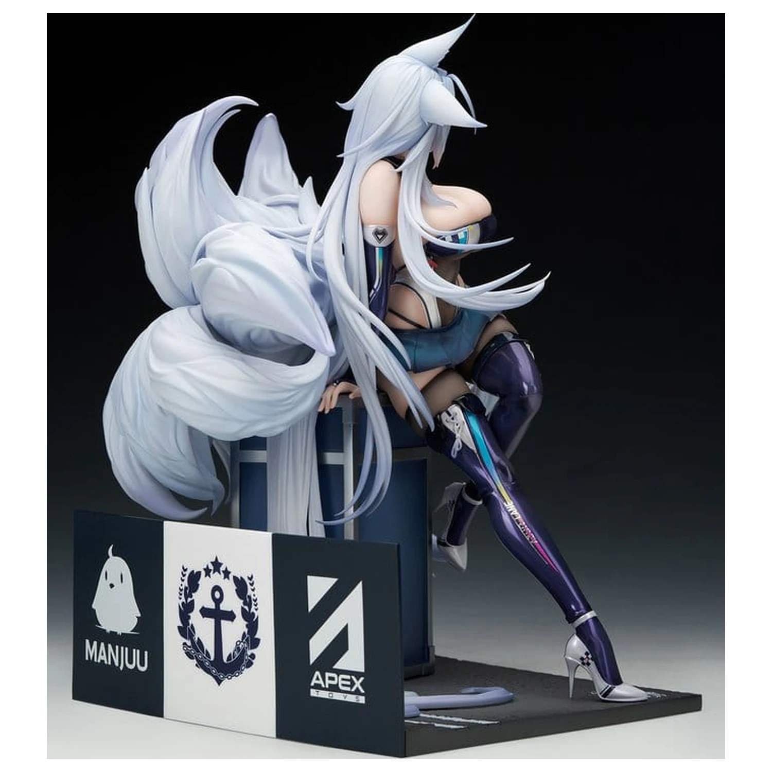 Azur Lane PVC Figur 1/7 Shinano Moonlit Chrome Ver. Acryl Special Edition mit Display 25 cm Produktfoto