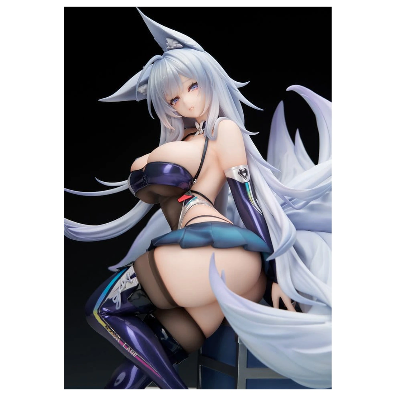 Azur Lane PVC Figur 1/7 Shinano Moonlit Chrome Ver. Acryl Special Edition mit Display 25 cm Produktfoto