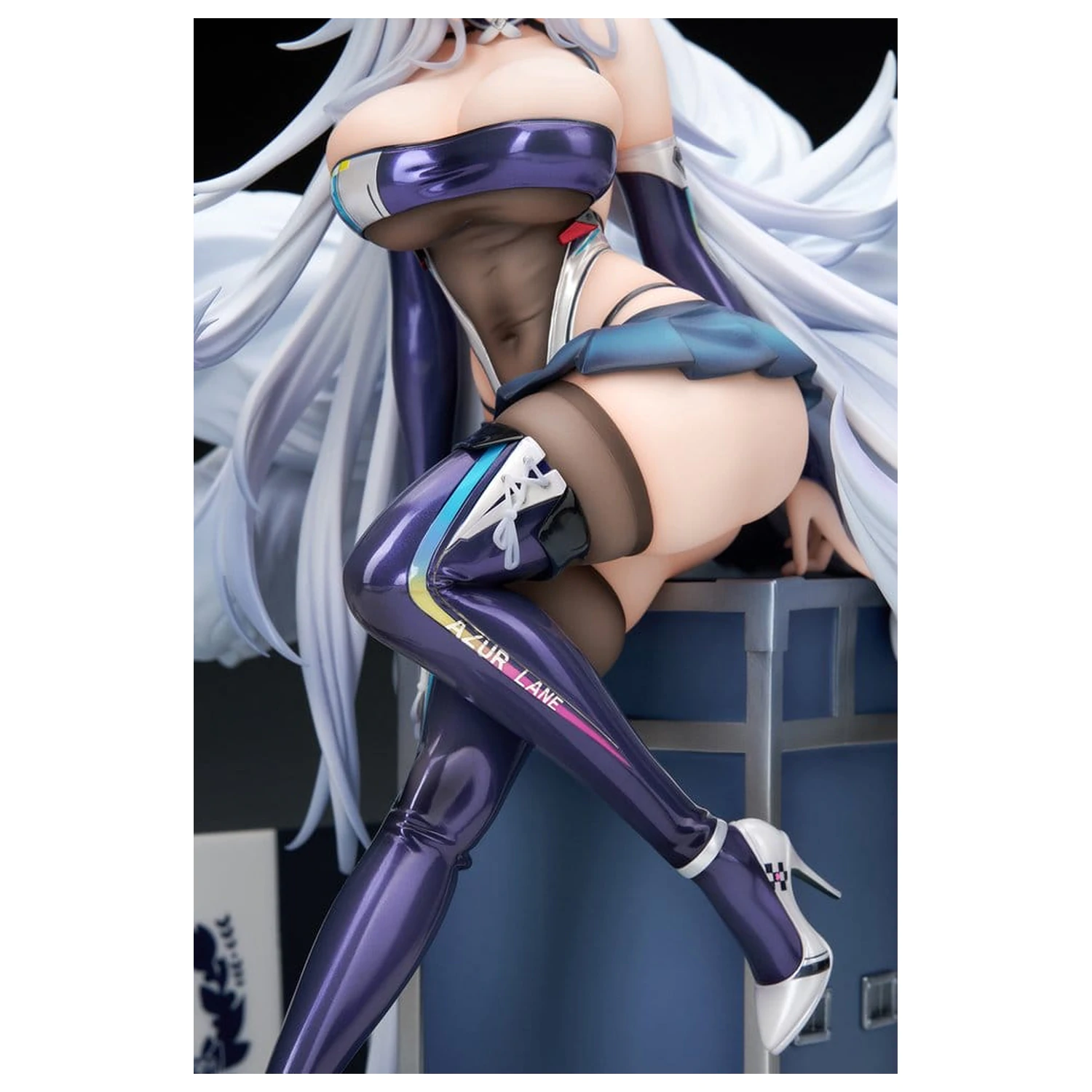 Azur Lane PVC Figur 1/7 Shinano Moonlit Chrome Ver. 25 cm Produktfoto