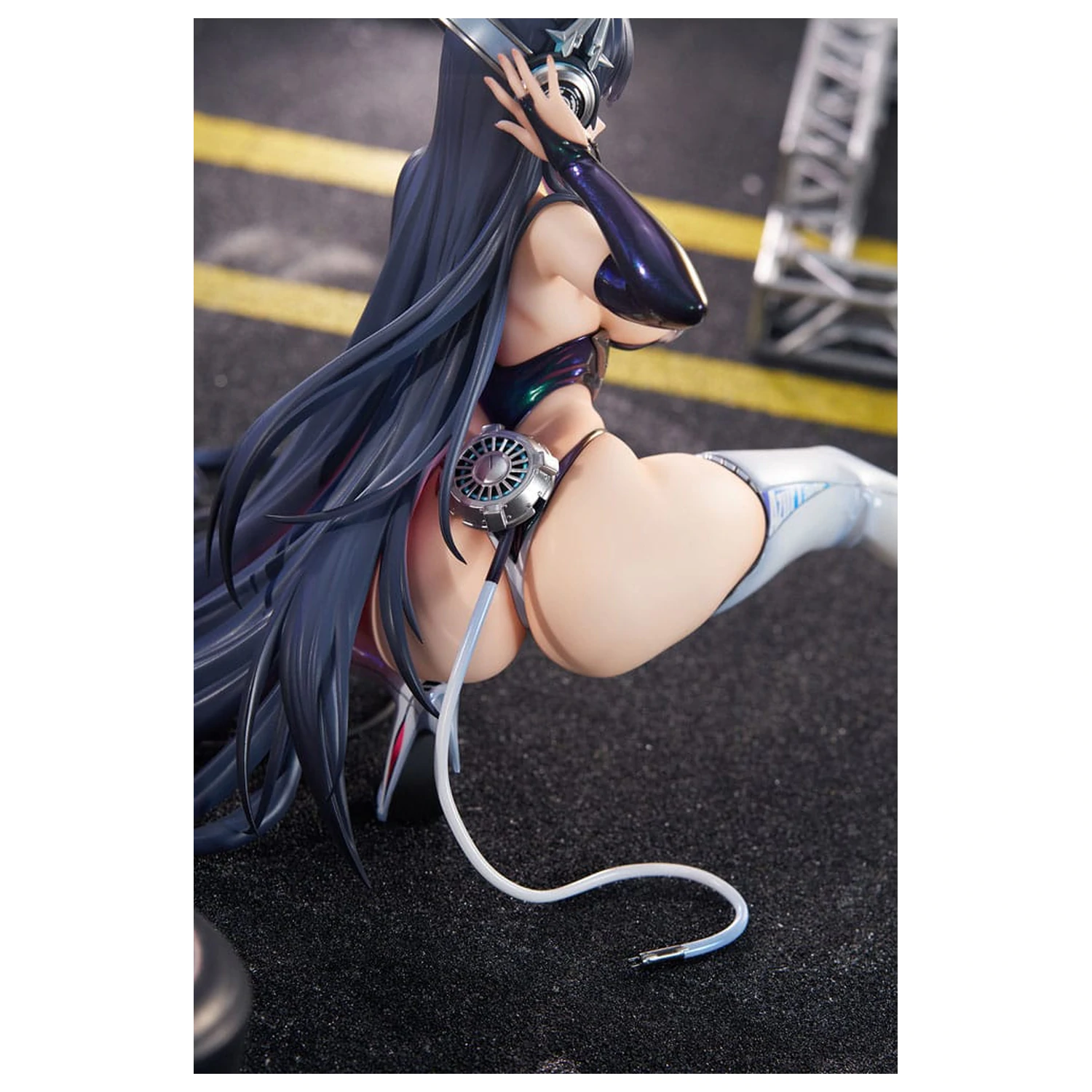 Azur Lane PVC Statue 1/7 Strasbourg Faerie of the Race Circuit Ver. 16 Zentimeter Produktfoto