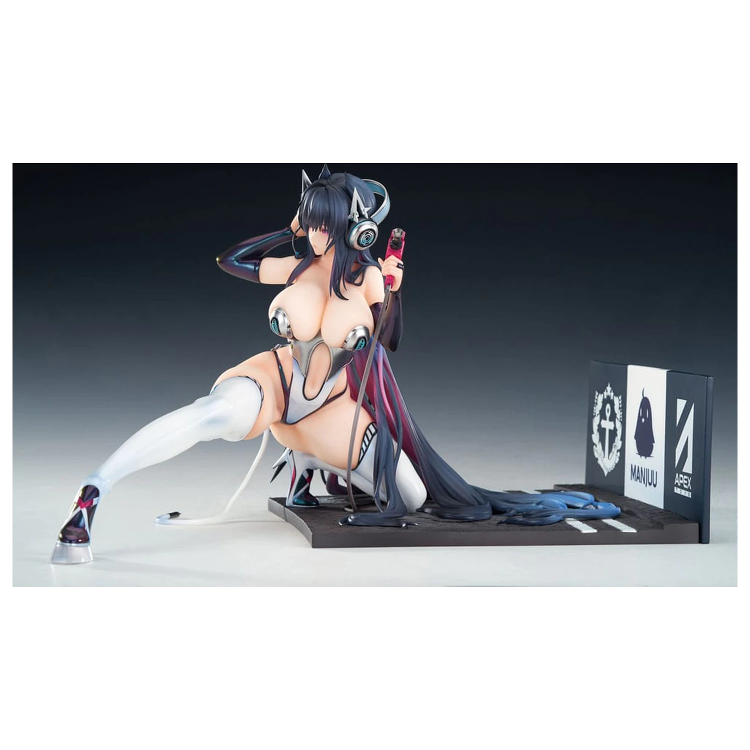 Azur Lane PVC Statue 1/7 Strasbourg Faerie of the Race Circuit Ver. 16 Zentimeter Produktfoto