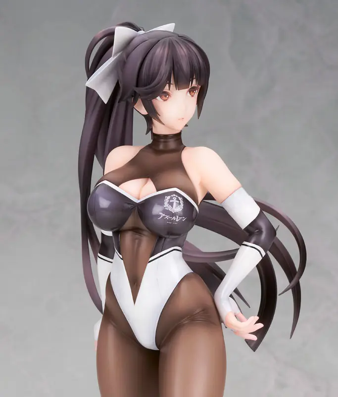 Azur Lane PVC Statue 1/7 Takao Glamorous Full Drive Ver. 25 cm termékfotó