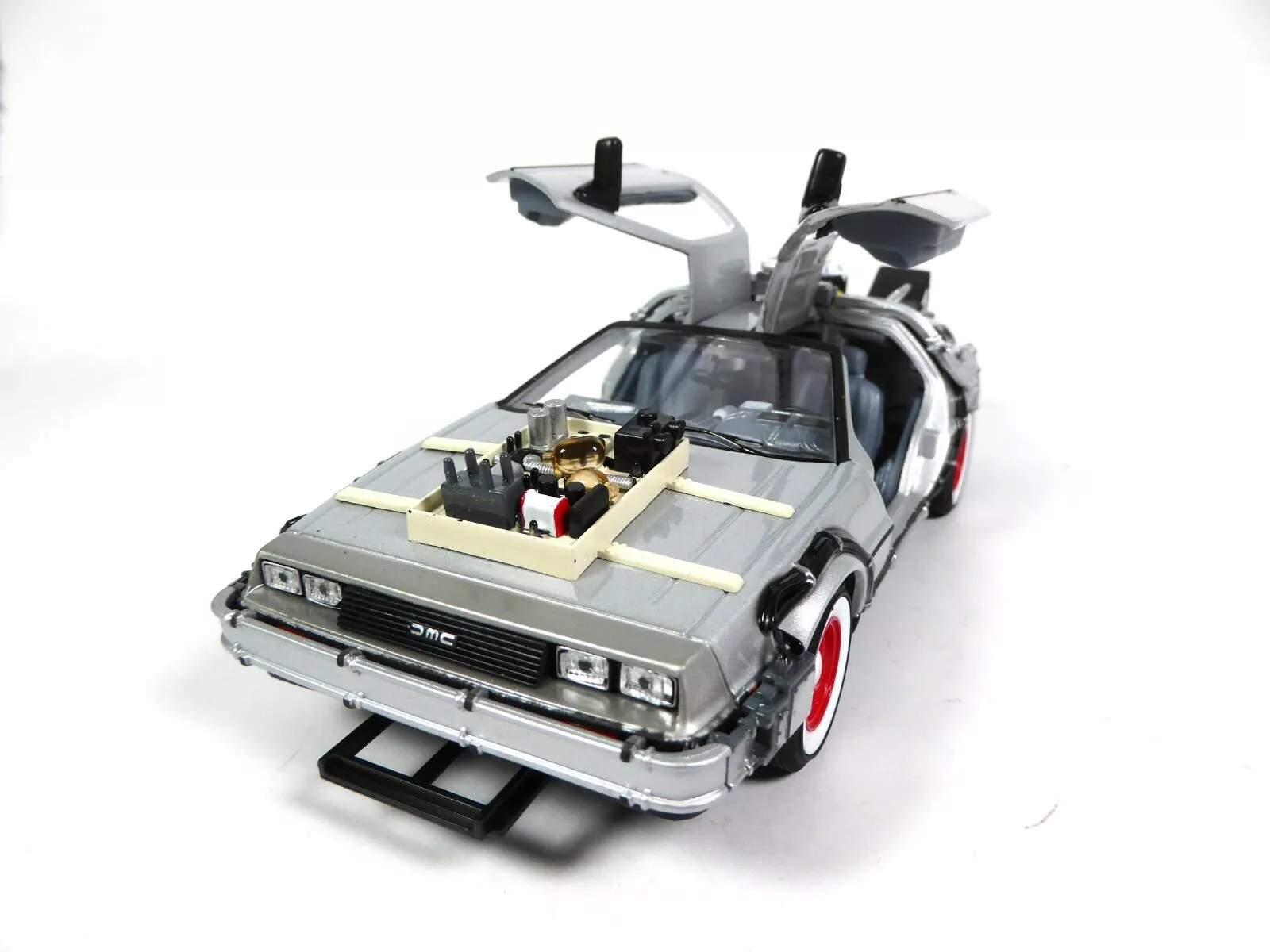 Zurueck in die Zukunft III Diecast Modell 1/24 81er DeLorean LK Coupe Produktfoto