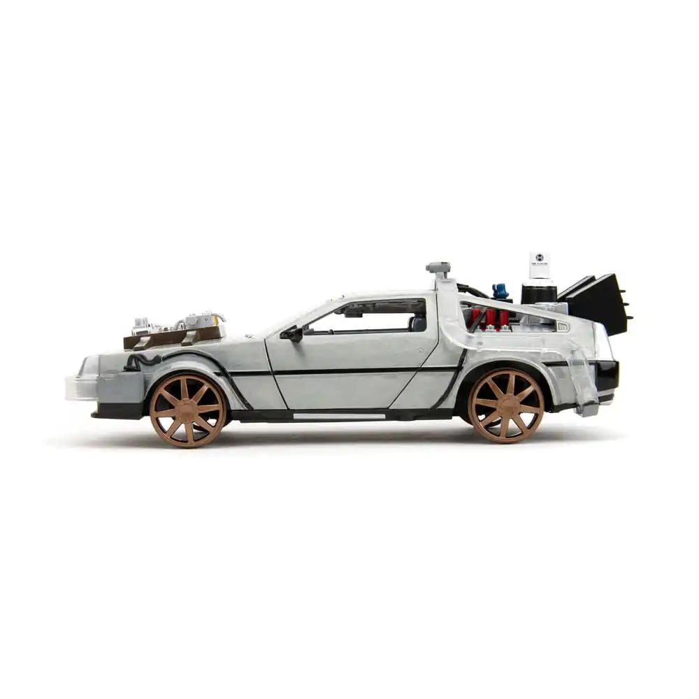 Zurück in die Zukunft III Hollywood Rides Diecast Modell 1/24 DeLorean Time Machine Railroad Wheels termékfotó