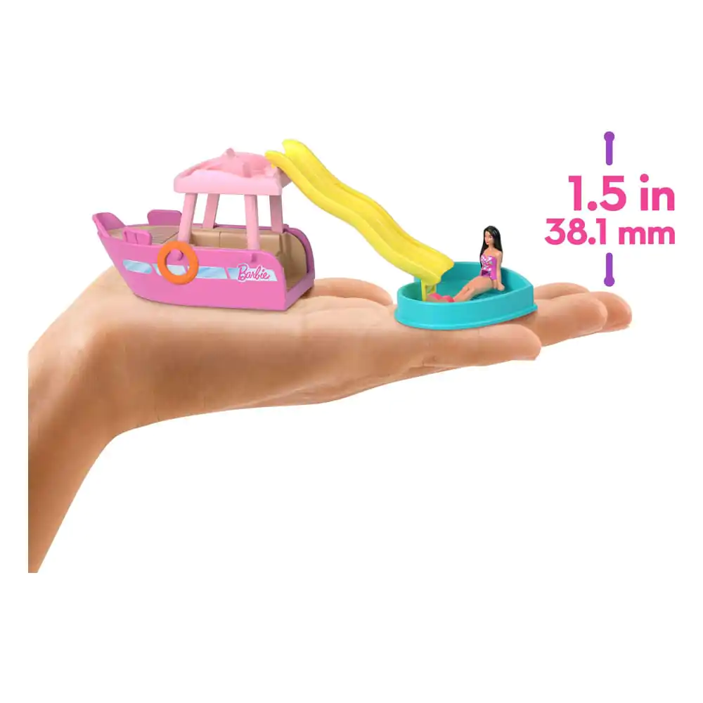 Barbie Mini BarbieLand Puppe und Fahrzeug Traumboot 4 cm Produktfoto