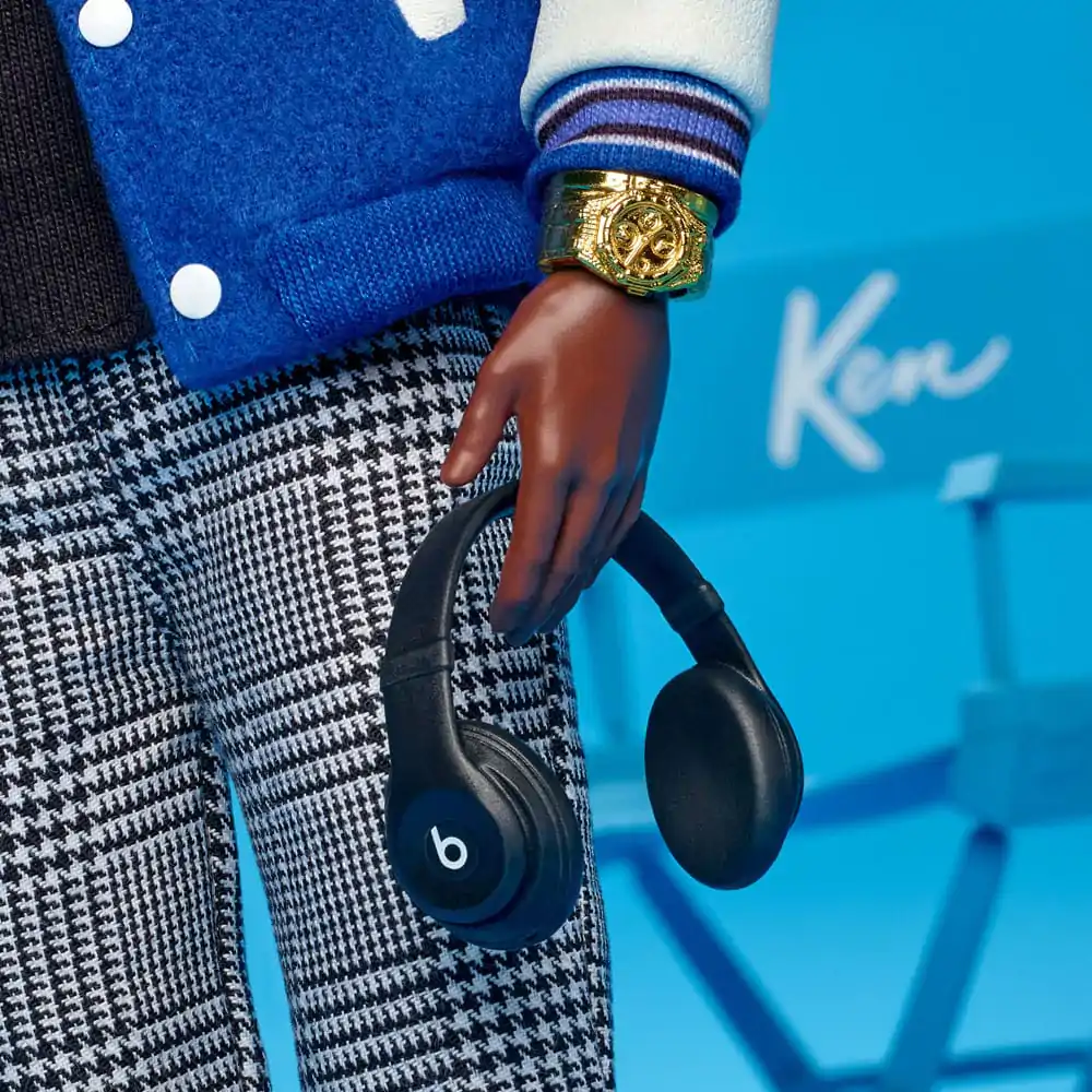 Barbie Signature Puppe Fashion Kenbassador Lebron James Produktfoto