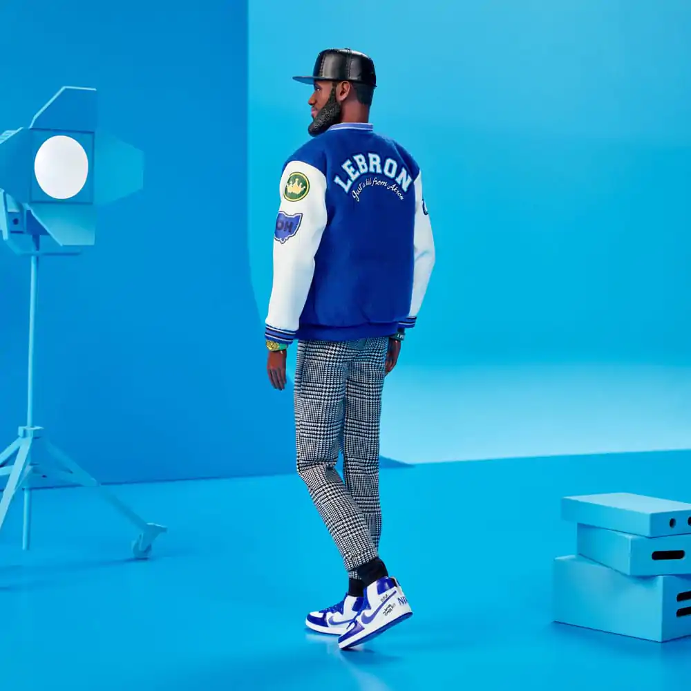 Barbie Signature Puppe Fashion Kenbassador Lebron James Produktfoto