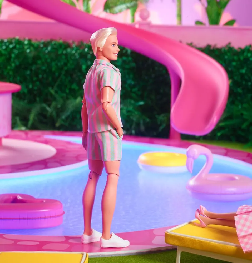 Barbie The Movie Puppe Ken Wearing Pastel Striped Beach Matching Set Produktfoto