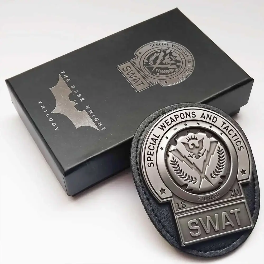 Batman Replik 1/1 The Dark Knight Gotham City SWAT Badge Limited Edition Produktfoto