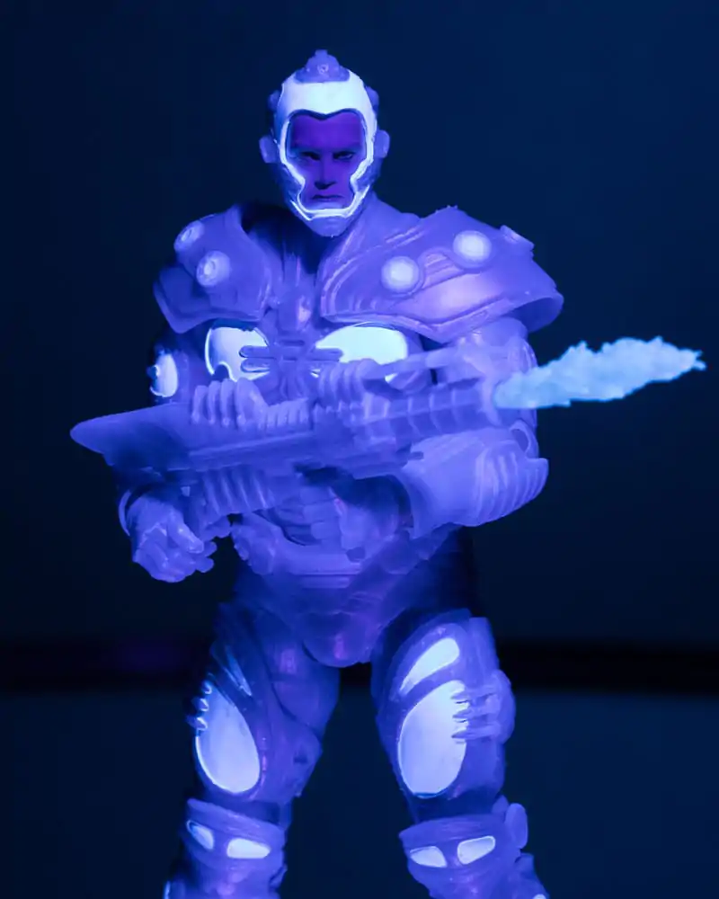 Batman & Robin DC Multiverse Actionfigur Mr. Freeze (Black Light Edition) (Gold Label) 18 cm Produktfoto