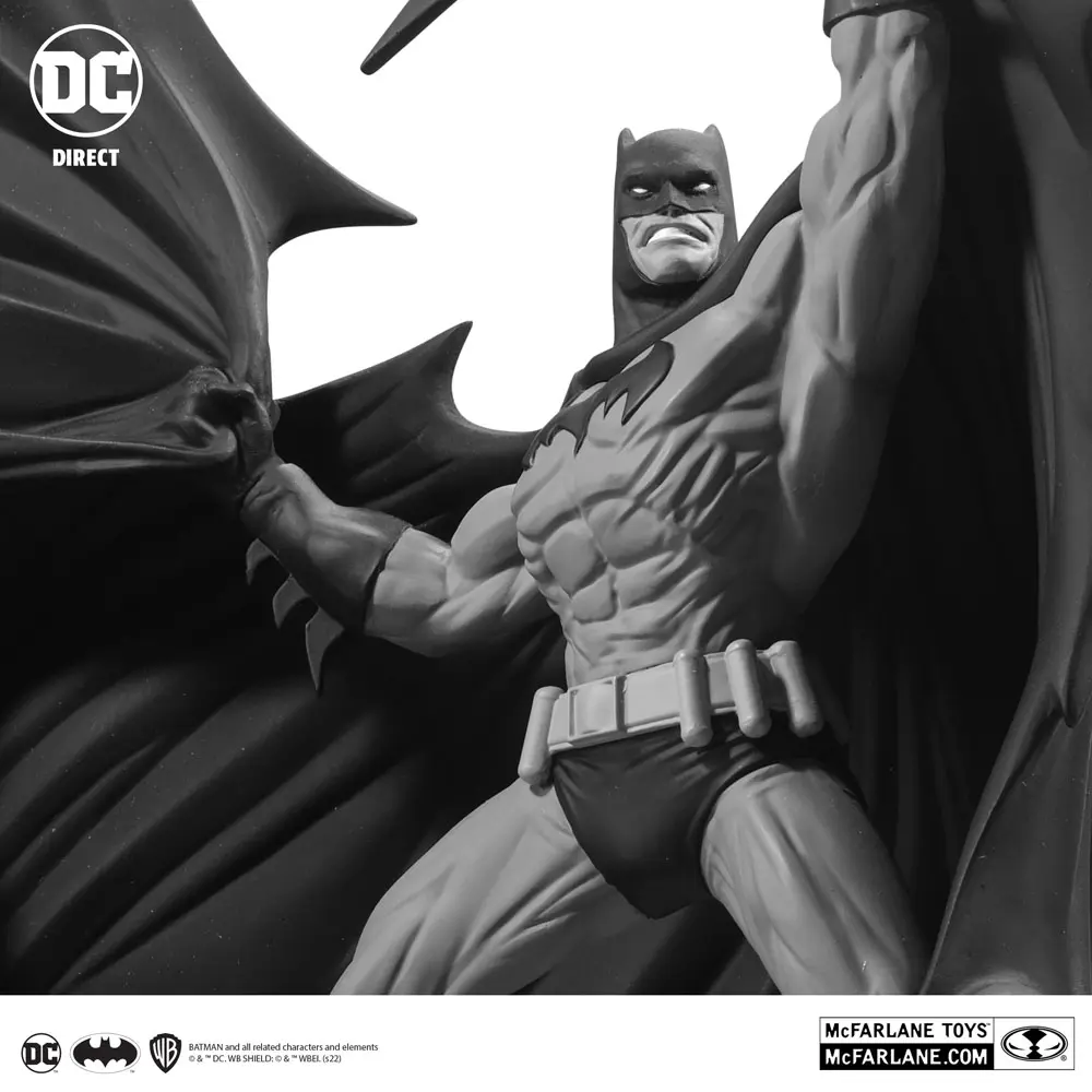 Batman Black &amp; White Statue Batman by Denys Cowan 25 cm Produktfoto