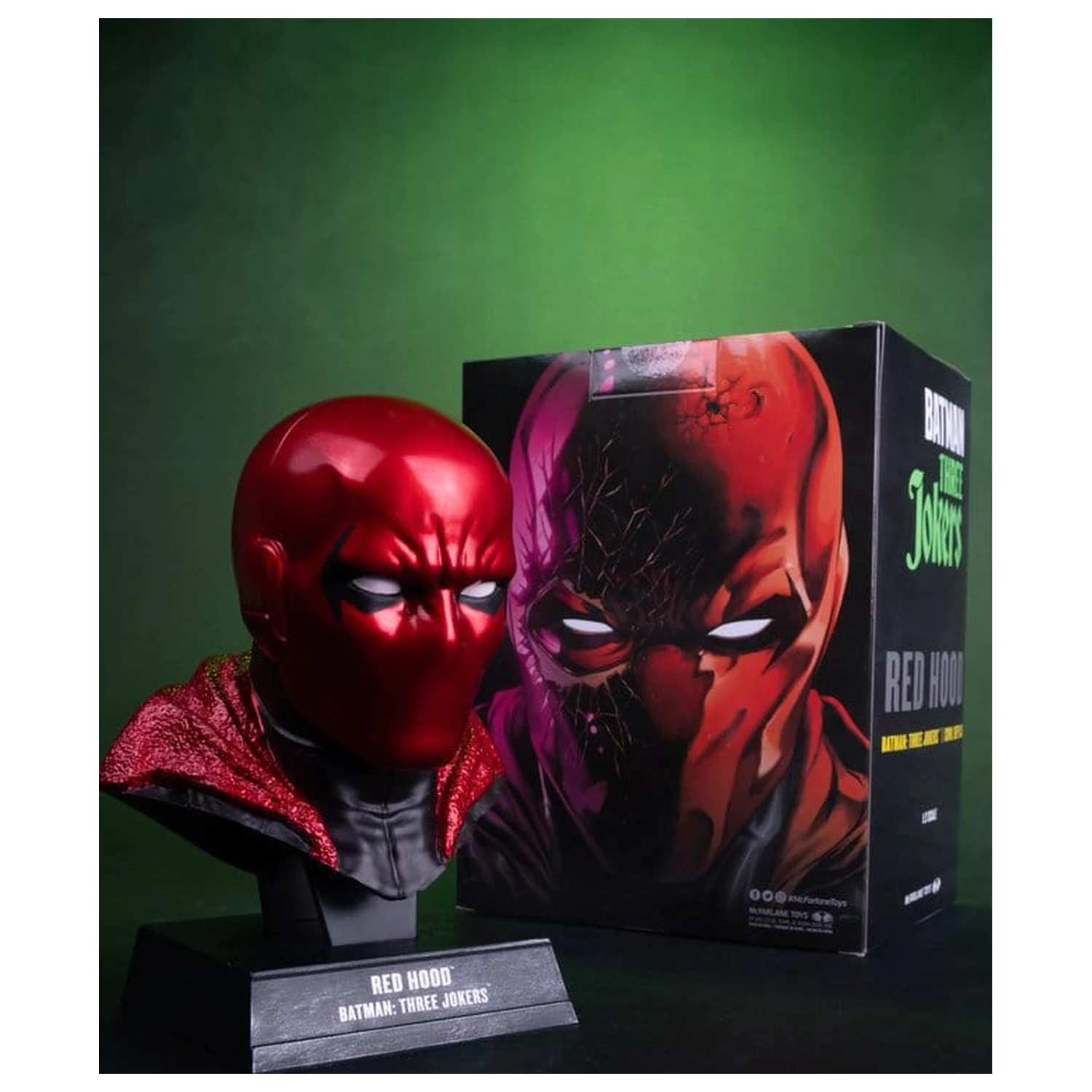 Batman DC Direct Mini-Nachbildung 1/3 Red Hood Mask (Batman: Three Jokers) 18 Zentimeter Produktfoto