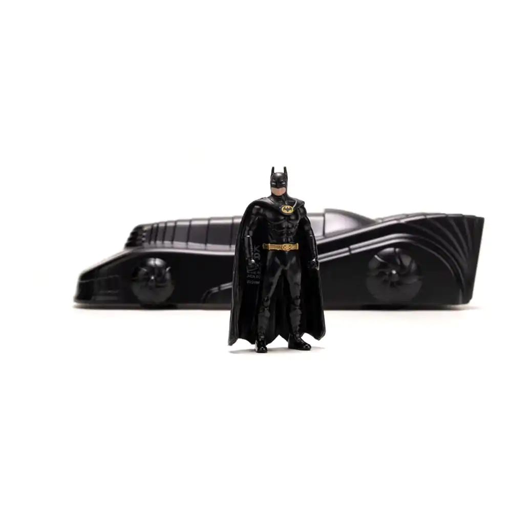 Batman Diecast Modell 1/24 1989 Batmobile mit Figur und Schild Produktfoto
