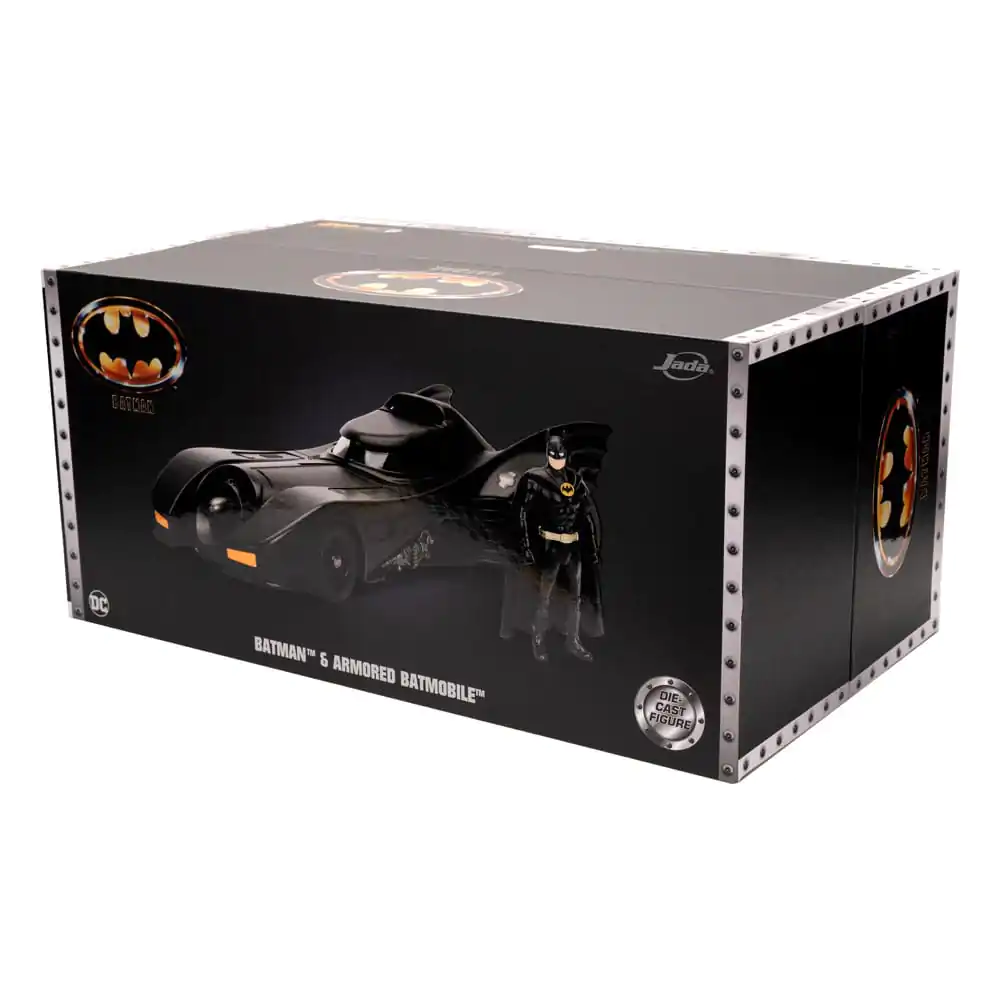 Batman Diecast Modell 1/24 1989 Batmobile mit Figur und Schild Produktfoto