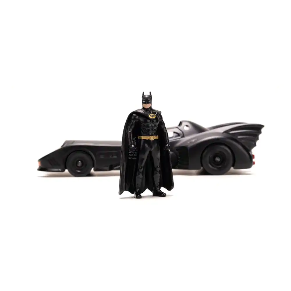 Batman Diecast Modell 1/24 1989 Batmobile mit Figur und Schild Produktfoto