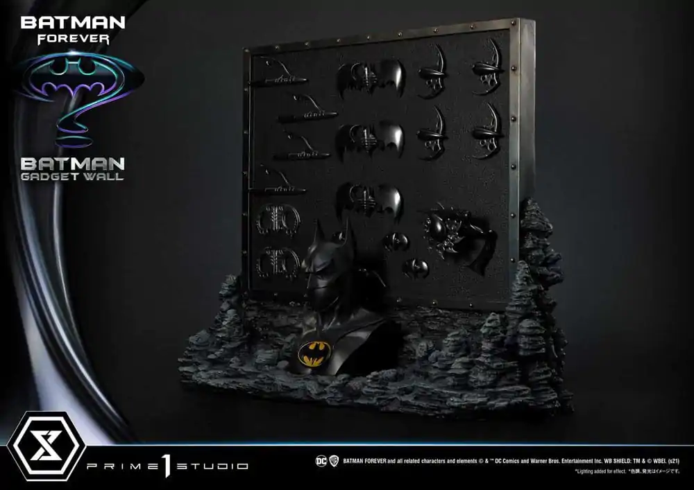 Batman Forever Museum Masterline Series Diorama 1/3 Batman Gadget Wall 49 cm termékfotó