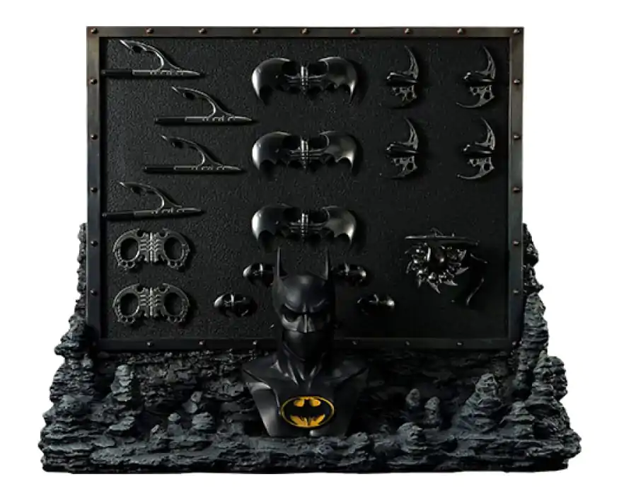 Batman Forever Museum Masterline Series Diorama 1/3 Batman Gadget Wall 49 cm termékfotó