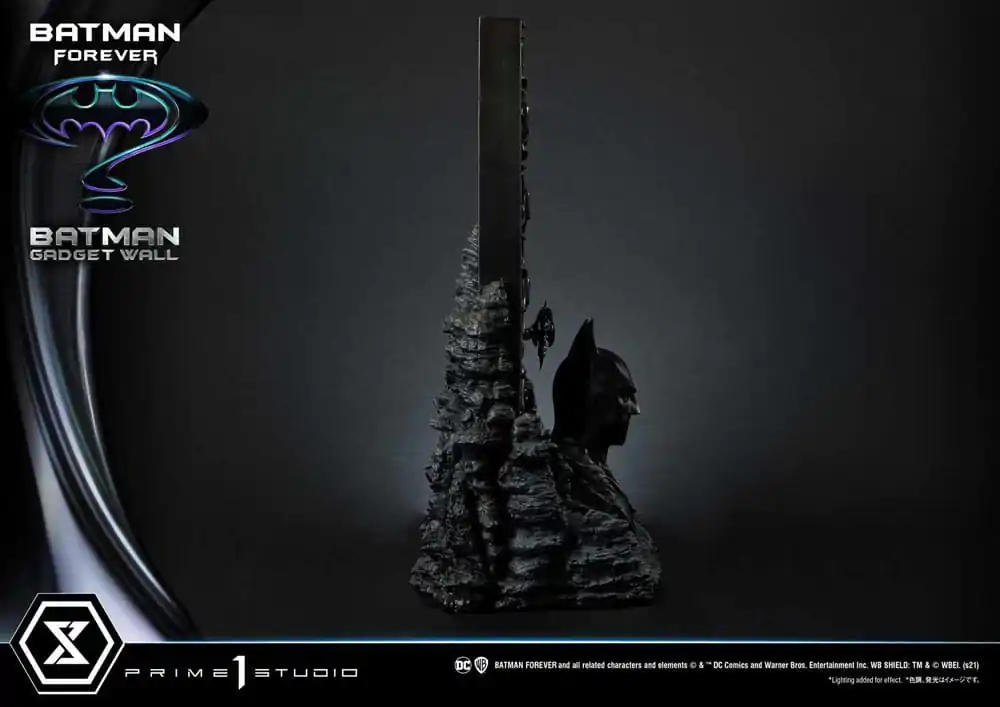 Batman Forever Museum Masterline Series Diorama 1/3 Batman Gadget Wall 49 cm termékfotó