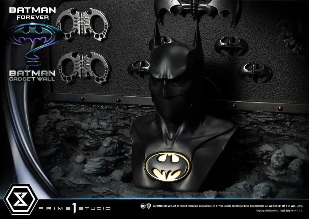 Batman Forever Museum Masterline Series Diorama 1/3 Batman Gadget Wall 49 cm termékfotó