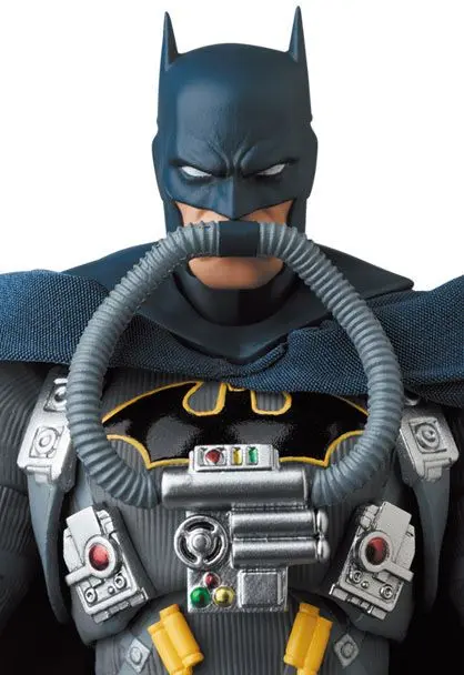 Batman Hush MAF EX Actionfigur Stealth Jumper Batman 16 cm Produktfoto