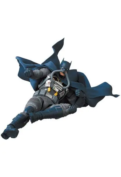 Batman Hush MAF EX Actionfigur Stealth Jumper Batman 16 cm Produktfoto