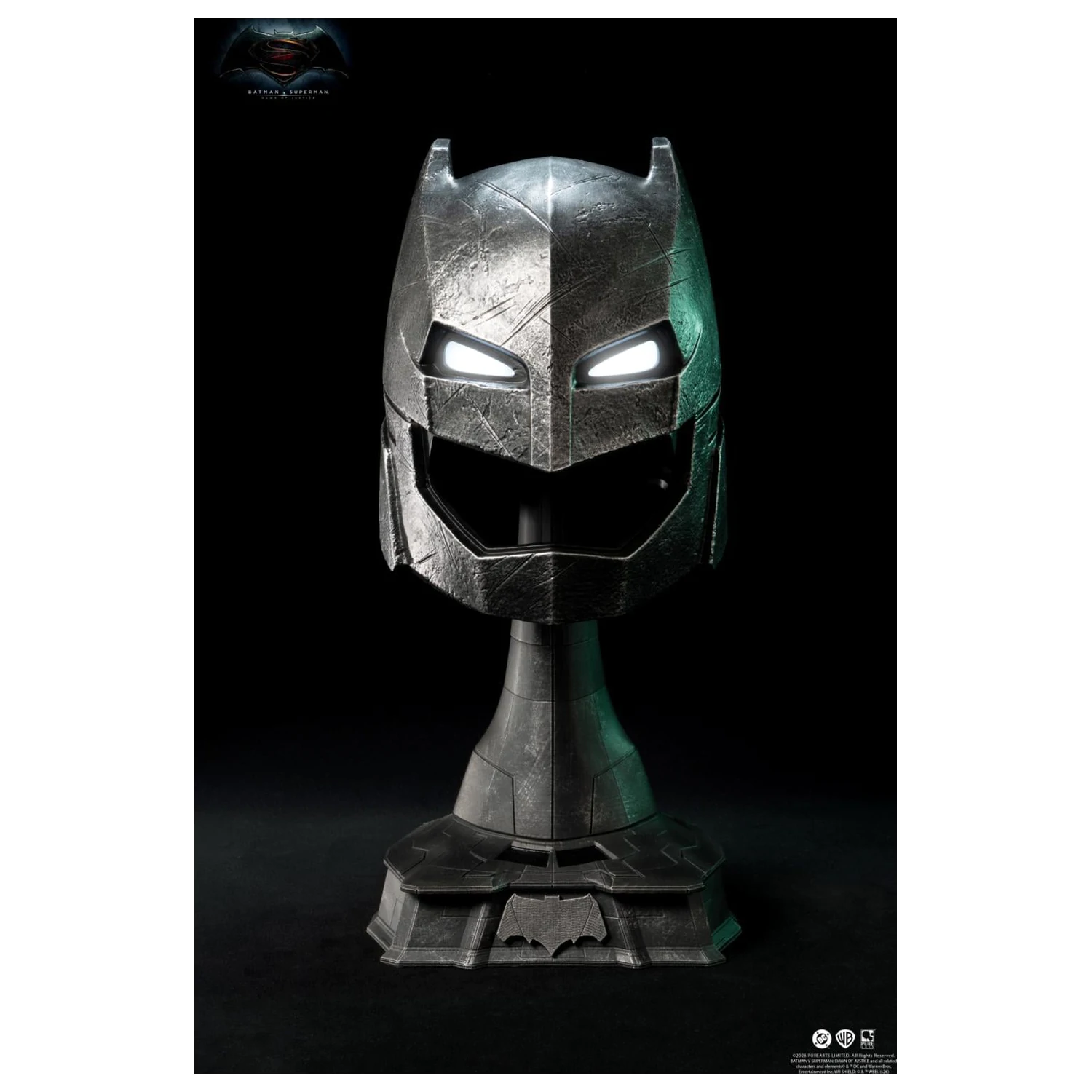 Batman v Superman Armored Batman Helm-Nachbildung 1/1 Produktfoto