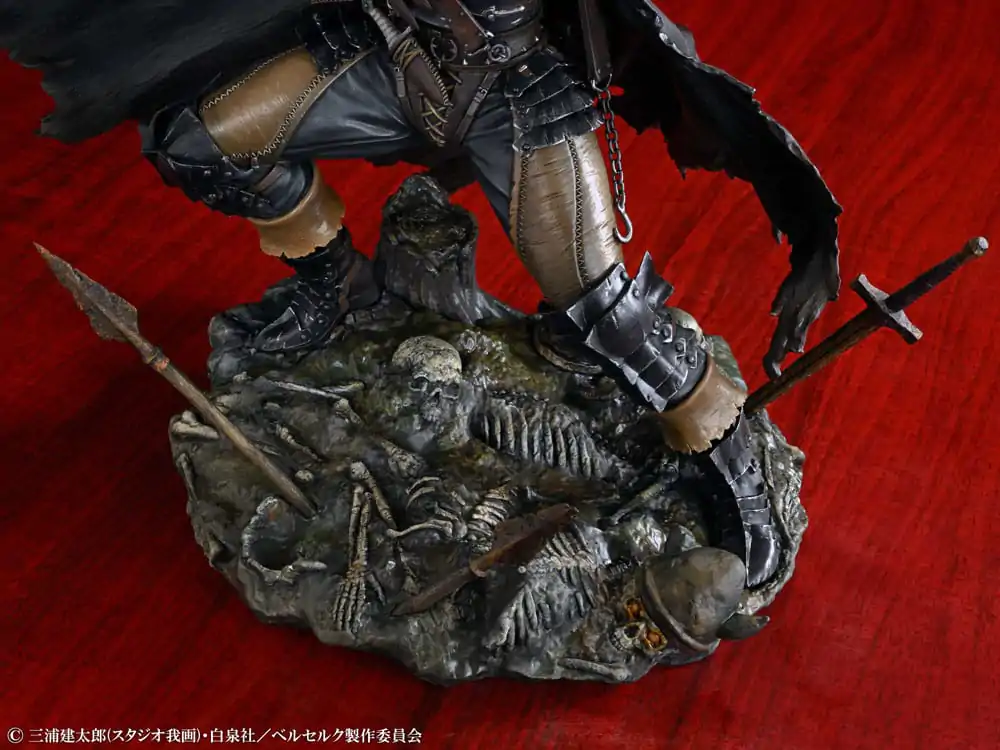 Berserk PVC Statue 1/7 Guts Black Swordsman Ver. 26 cm termékfotó