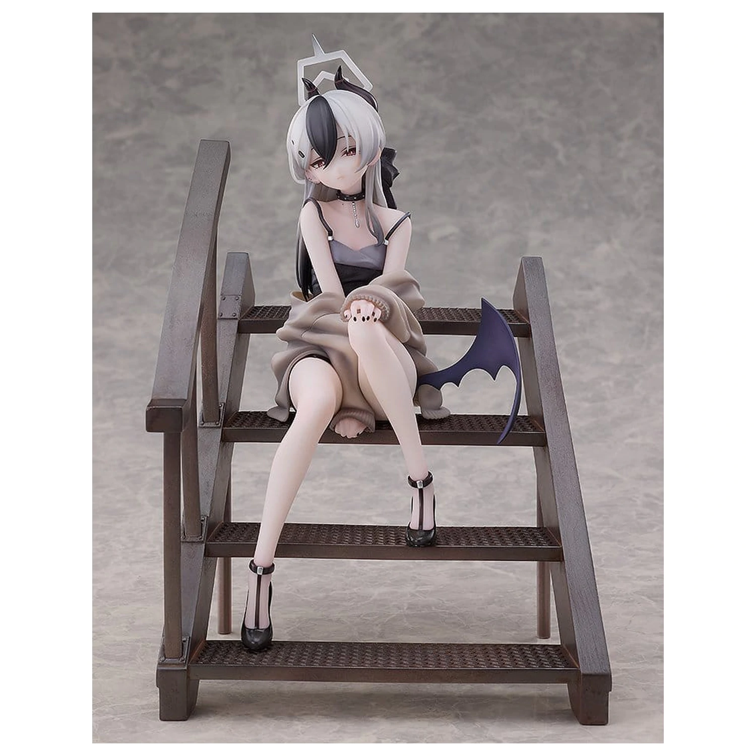 Blue Archive PVC Statue 1/7 Kayoko (Dress): Memorial Lobby Ver. 22 cm Produktfoto