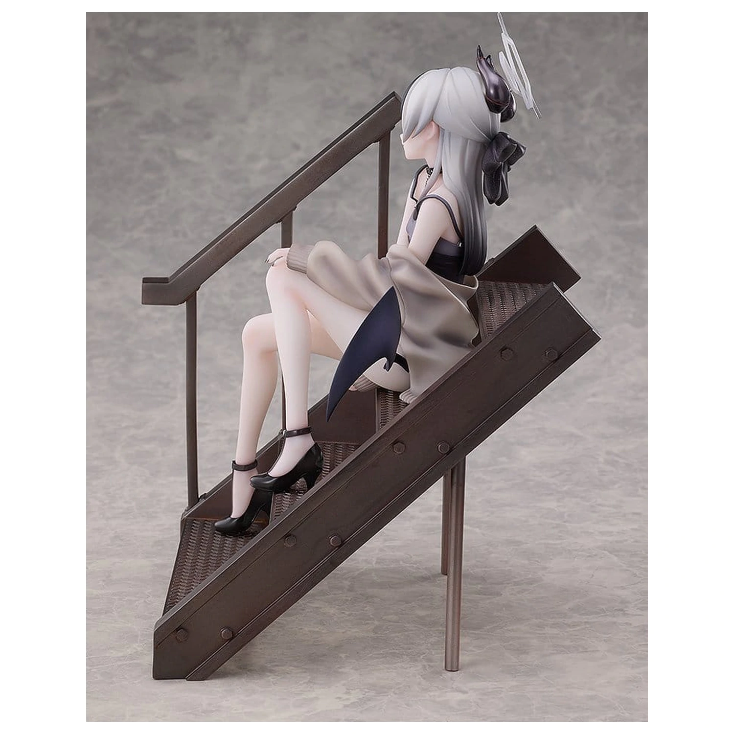 Blue Archive PVC Statue 1/7 Kayoko (Dress): Memorial Lobby Ver. 22 cm Produktfoto