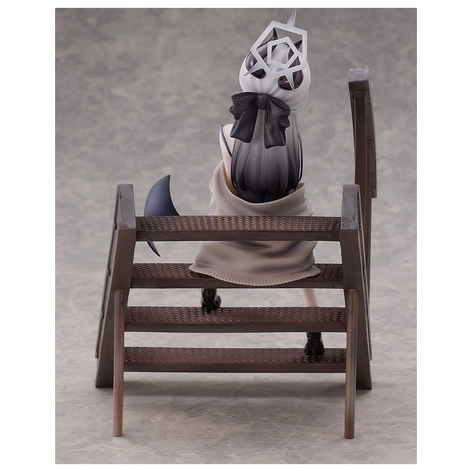 Blue Archive PVC Statue 1/7 Kayoko (Dress): Memorial Lobby Ver. 22 cm Produktfoto