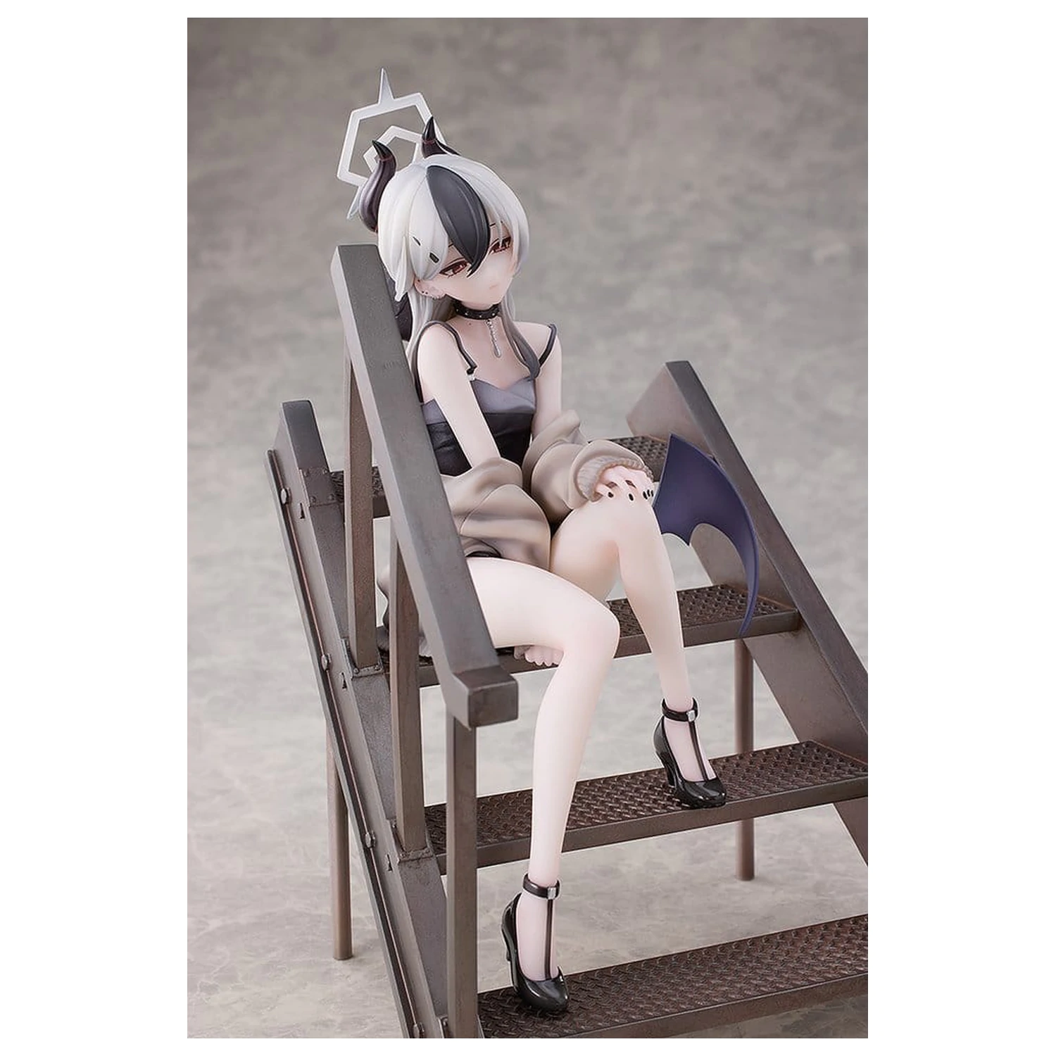 Blue Archive PVC Statue 1/7 Kayoko (Dress): Memorial Lobby Ver. 22 cm Produktfoto