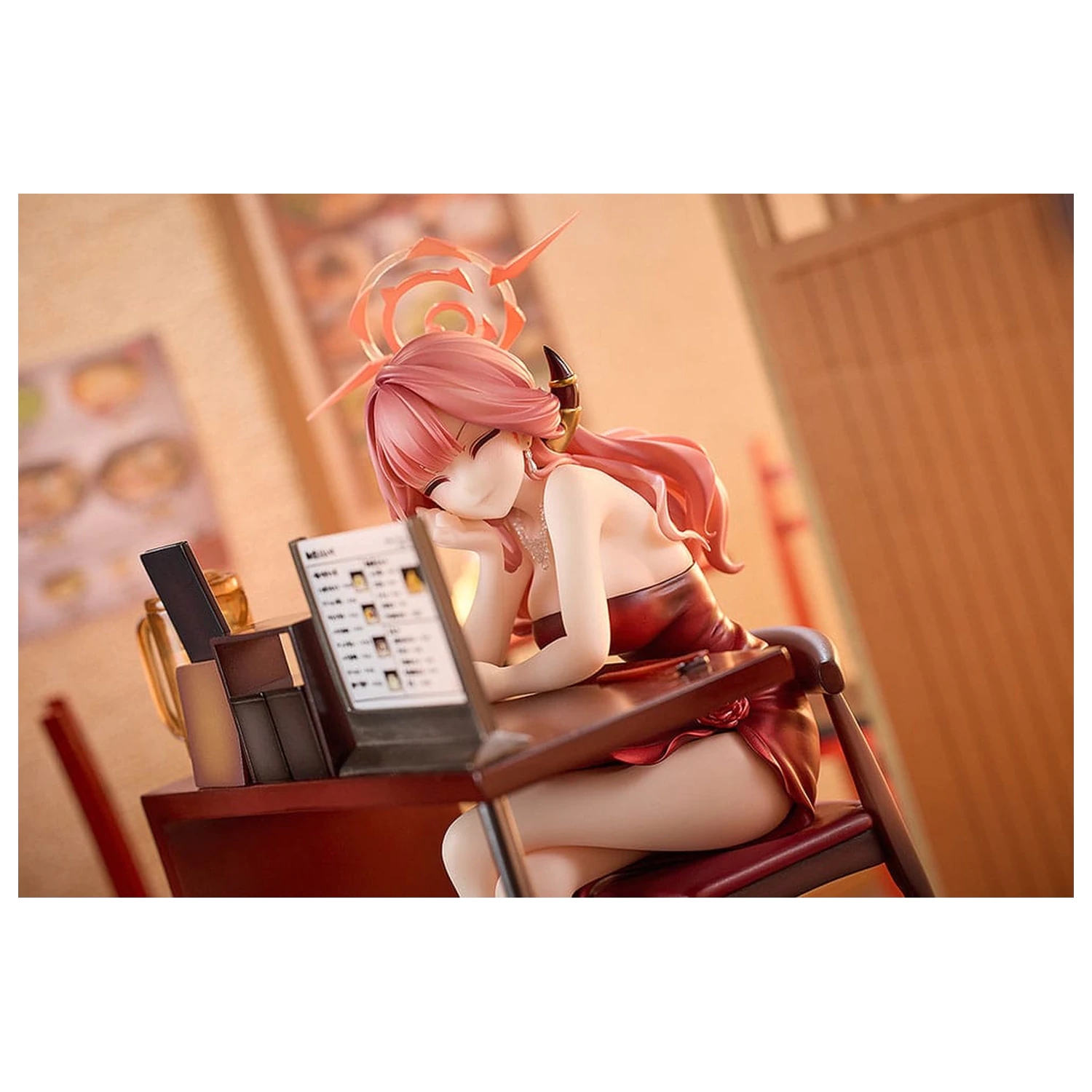 Blue Archive PVC Statue 1/7 Aru (Dress): Memorial Lobby Ver. 23 cm Produktfoto