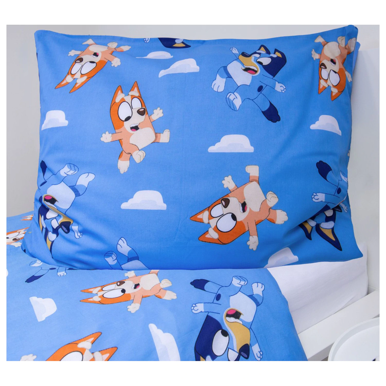 Bluey Happy Family Bettbezug Produktfoto