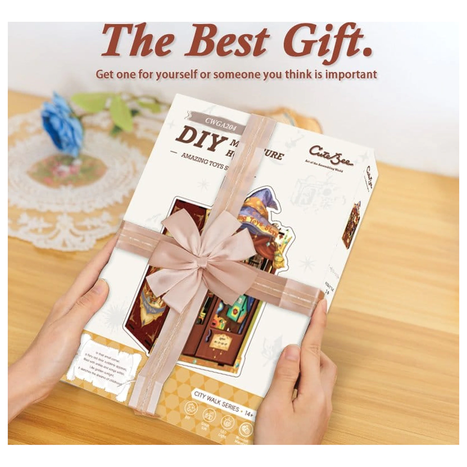 Book Nook Amazing Toy Store 17 x 12 cm Produktfoto