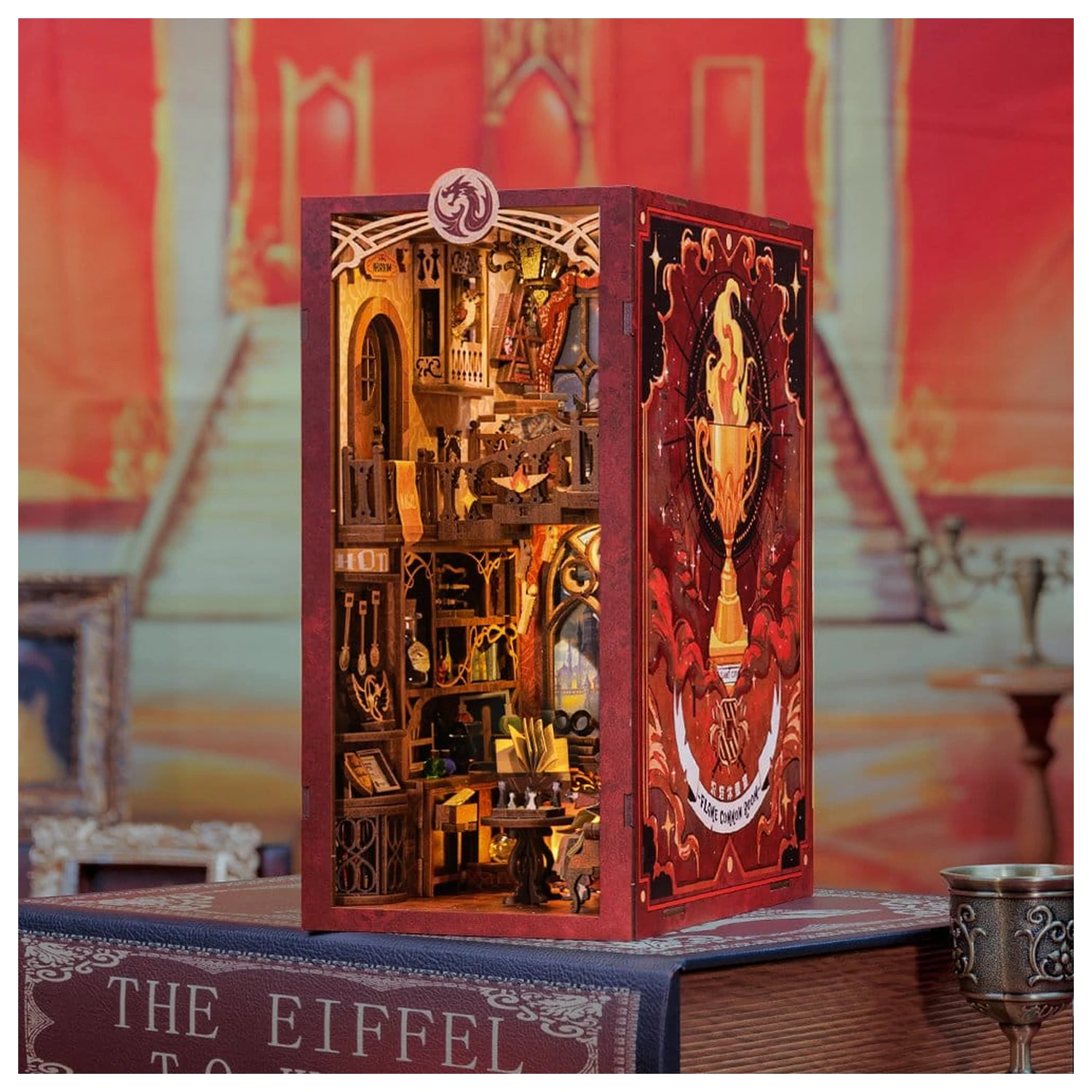 Book Nook Flame Common Room 23 x 11 Zentimeter Produktfoto