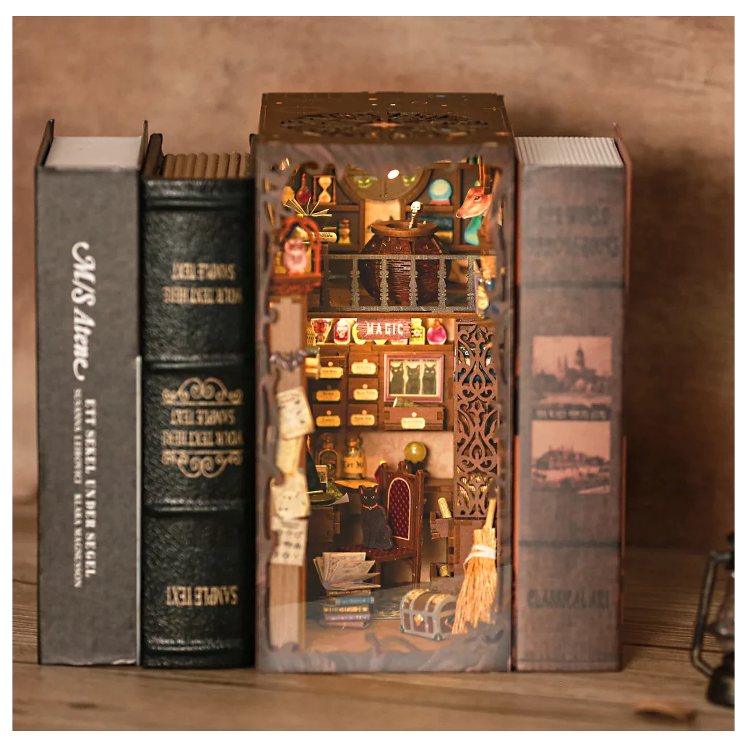 BOOK NOOK KIT DIY Magic Pharmacist 282 Teile + LED Licht Bausatz Produktfoto