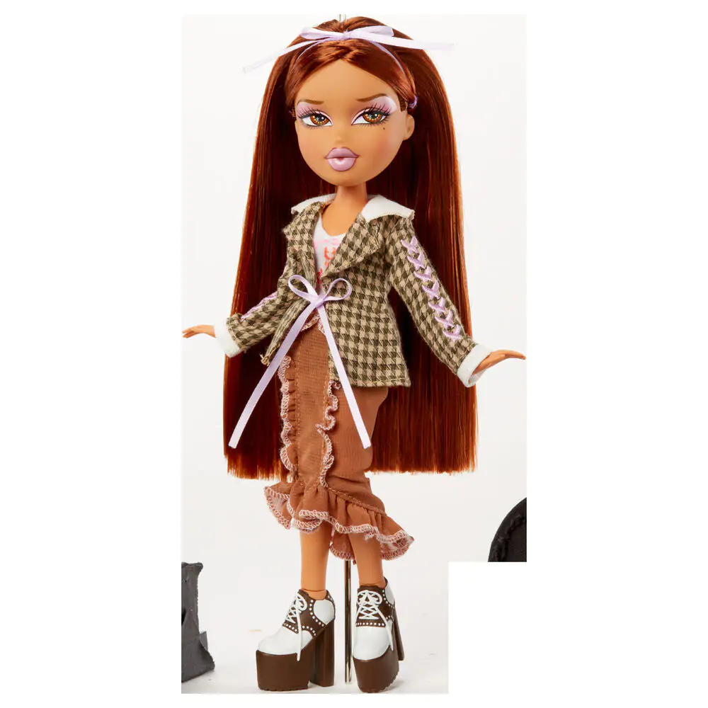 Bratz Stylin Yasmin Puppe + T-Shirt Produktfoto