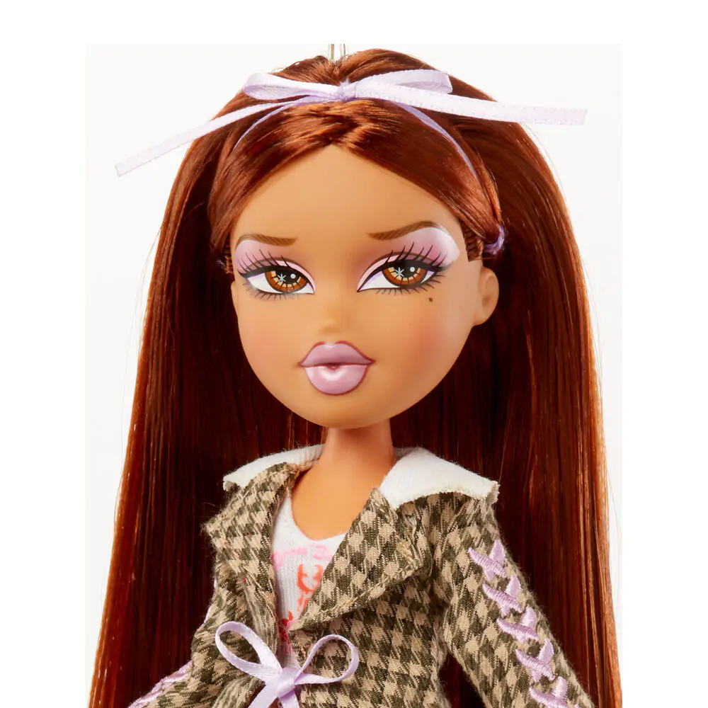 Bratz Stylin Yasmin Puppe + T-Shirt Produktfoto