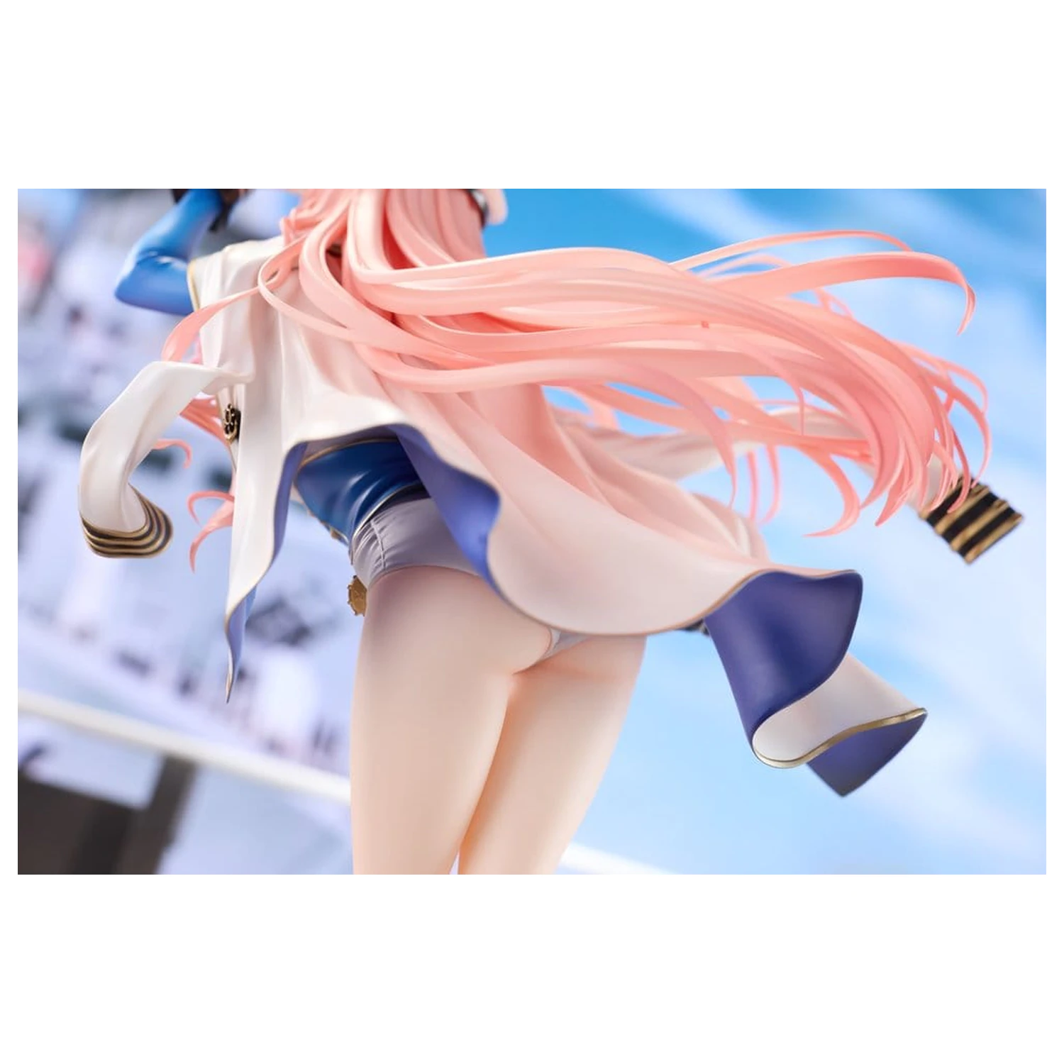 Brown Dust 2 PVC Figur 1/6 Ship Admiral Sylvia 28 cm Produktfoto