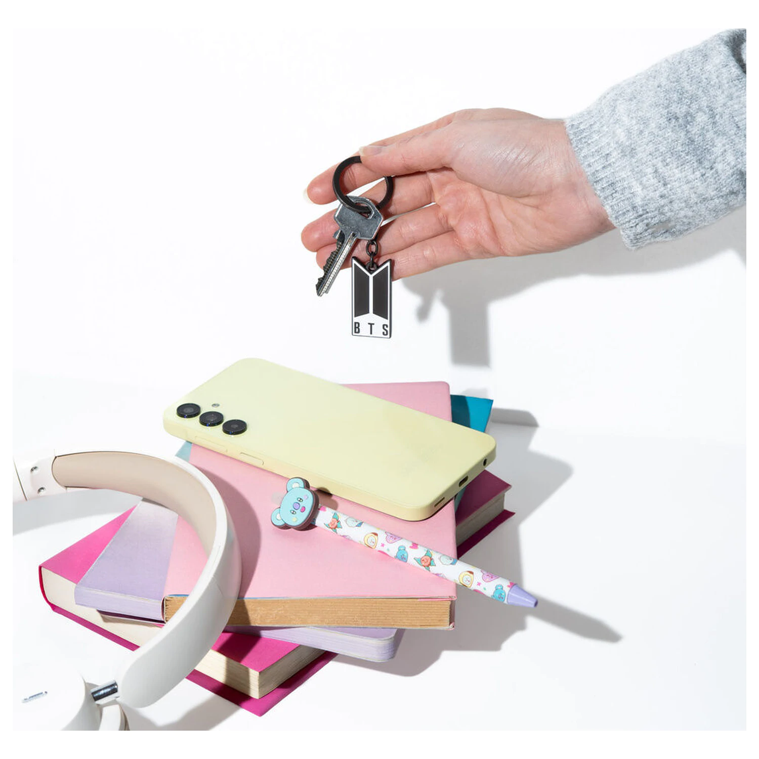 BTS Logo Schlüsselanhänger Produktfoto