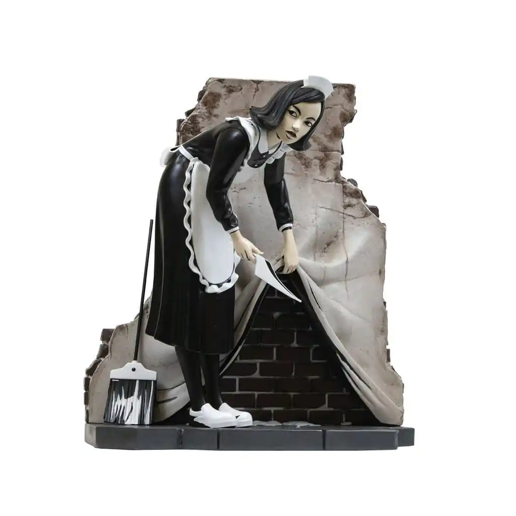 Camden Maid by Brandalised Statue termékfotó