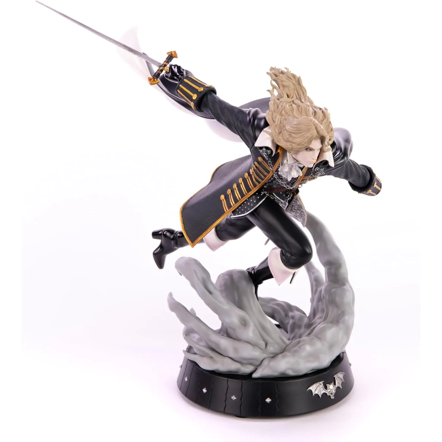 Castlevania Symphony of the Night Statue Dash Attack Alucard 30 cm Produktfoto