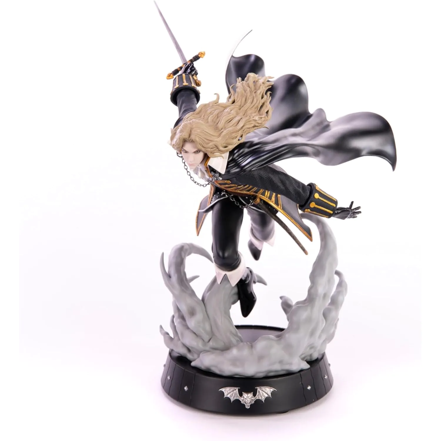 Castlevania Symphony of the Night Statue Dash Attack Alucard 30 cm Produktfoto