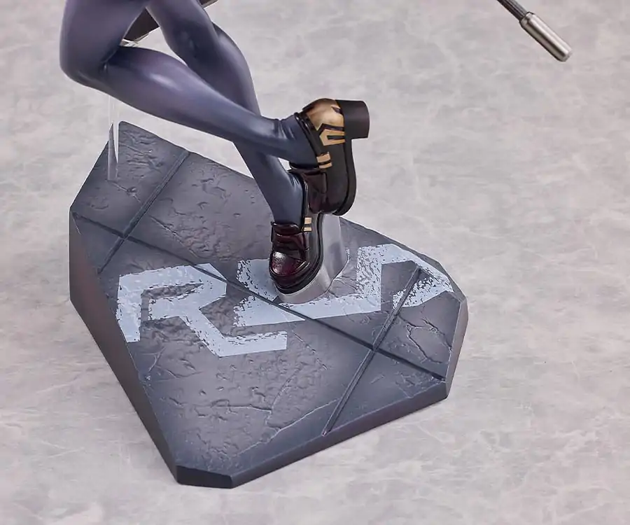 Colors PVC Statue 1/7 Rot 27 cm Produktfoto